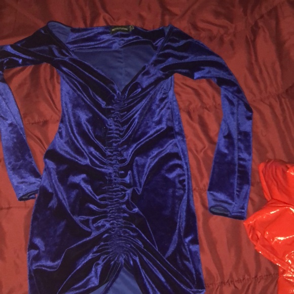 Dress - Picture 2 of 3